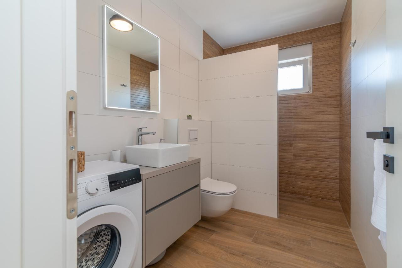 Olea Apartments Trogir Bagian luar foto