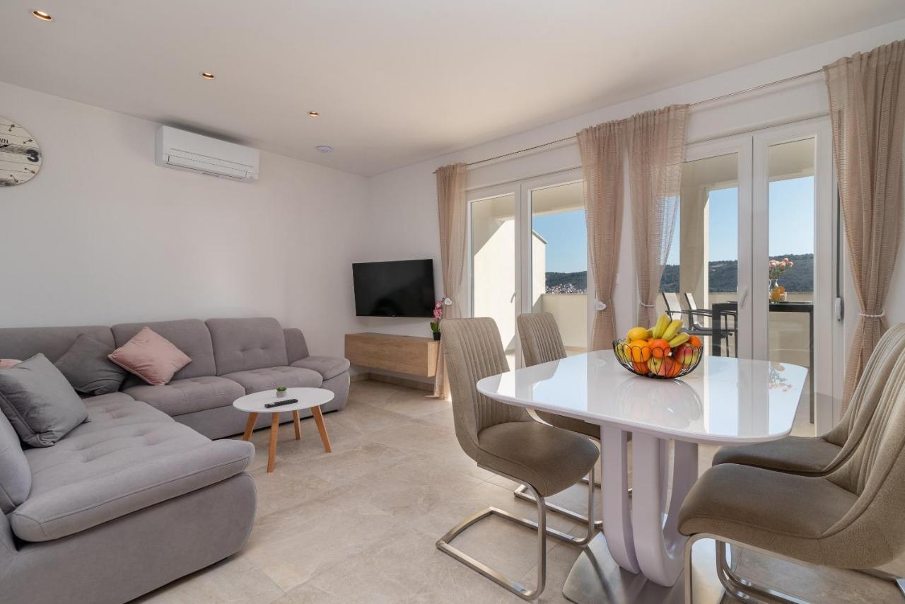 Olea Apartments Trogir Bagian luar foto