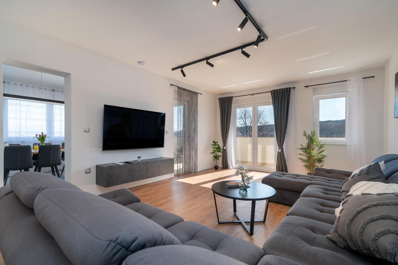 Olea Apartments Trogir Bagian luar foto