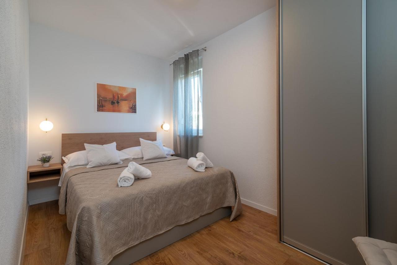 Olea Apartments Trogir Bagian luar foto