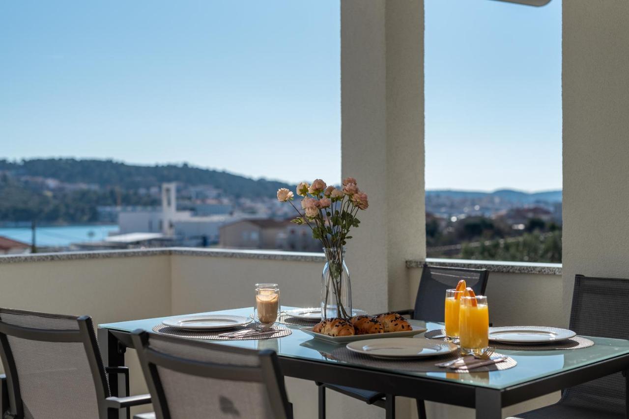 Olea Apartments Trogir Bagian luar foto