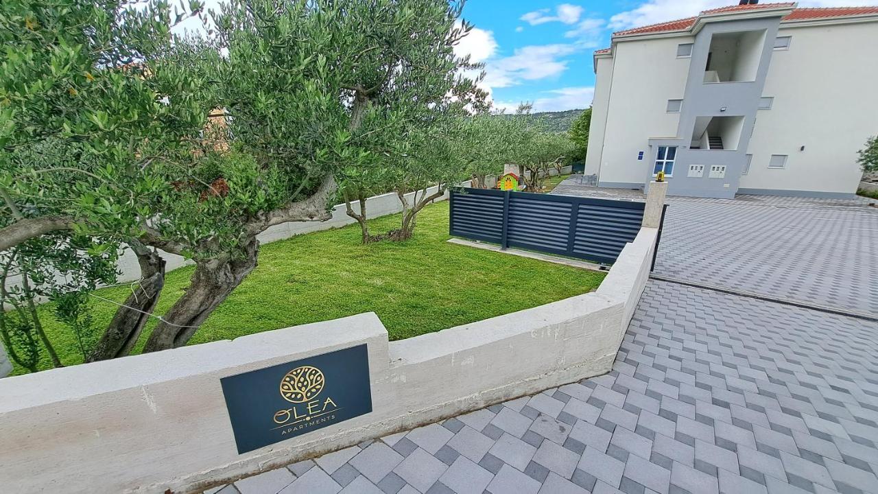 Olea Apartments Trogir Bagian luar foto