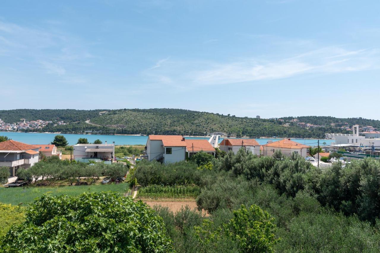 Olea Apartments Trogir Bagian luar foto